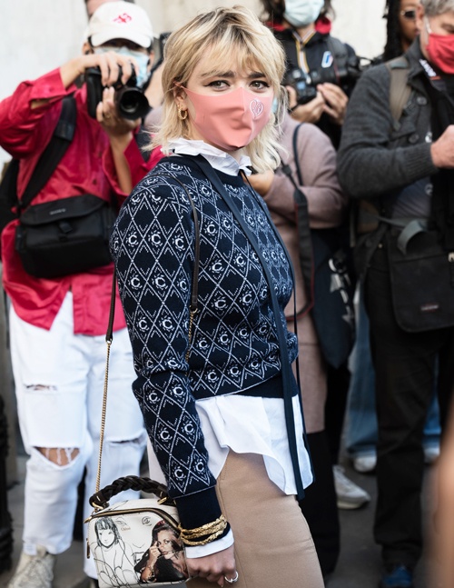 318 24Fashion TV MaisieWilliams Paris Fashion Week S S 2021 France Streetstyle outside Chloe Photographer Christina V Henningstad 1608856916 jpeg